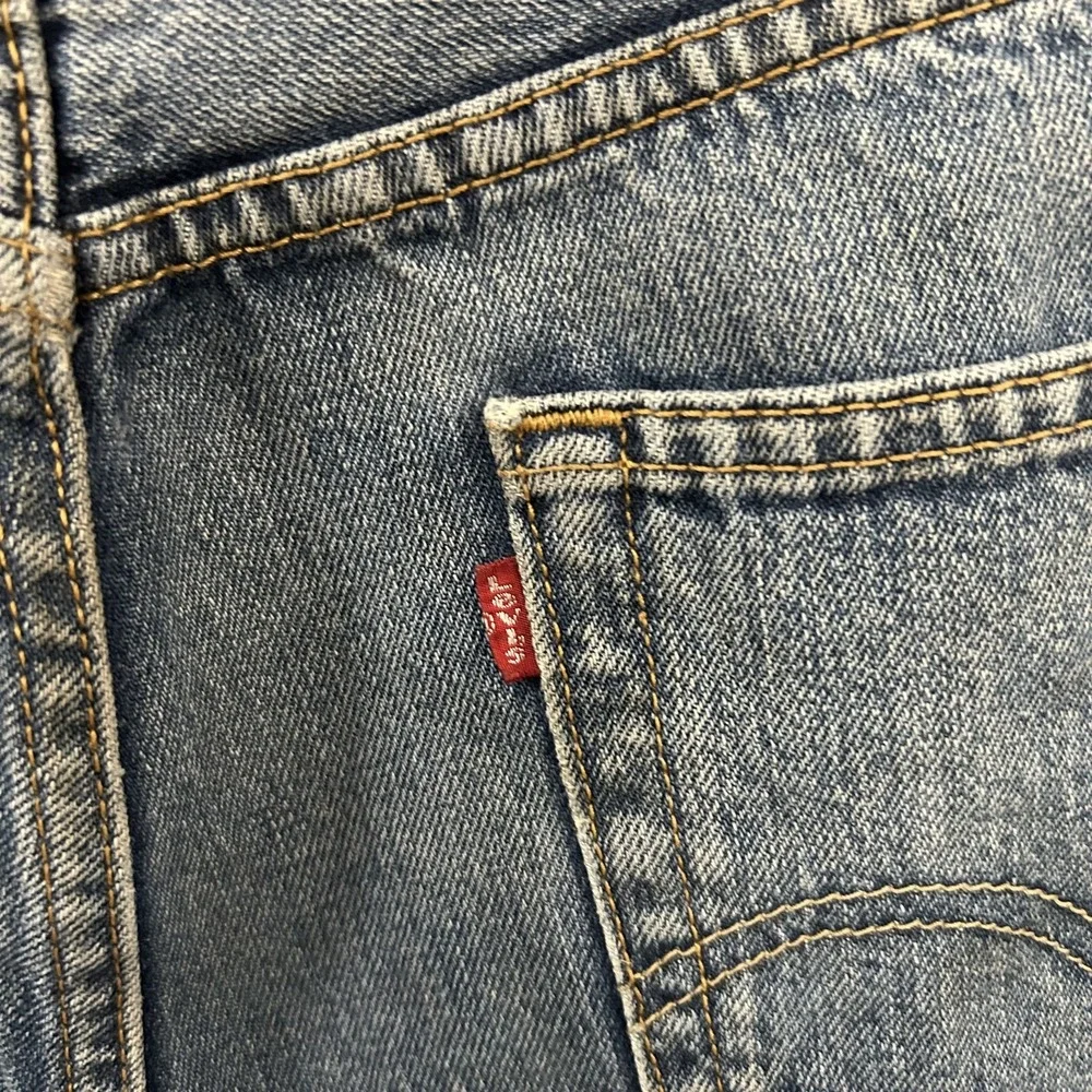Vintage Levis Jeans Mens 36x34 Blue Denim 501 Straight Leg Button Fly American